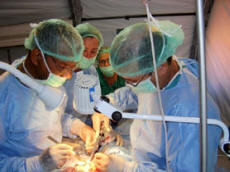 [The surgical team working at the hospital in Gantiwarno]